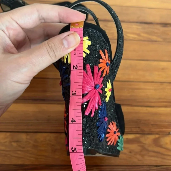 Sparkling Botkier Jesse Platform Wedge Sandals with a Raffia Floral Design - 9.5 - Picture 13 of 14